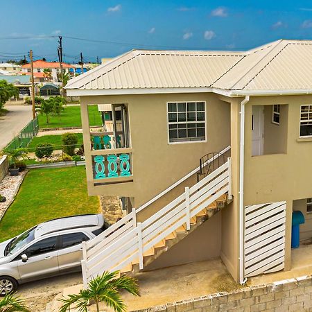 Cozy Modern Upstairs 2 Bed A/C Apt Near 2 Everything Saint Philip Exteriér fotografie