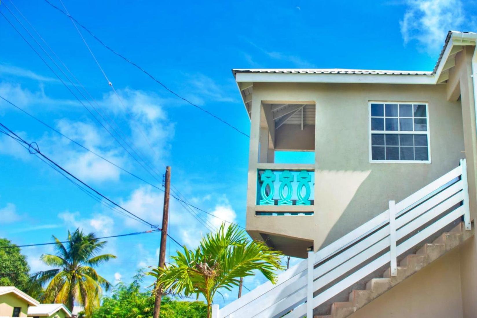 Cozy Modern Upstairs 2 Bed A/C Apt Near 2 Everything Saint Philip Exteriér fotografie