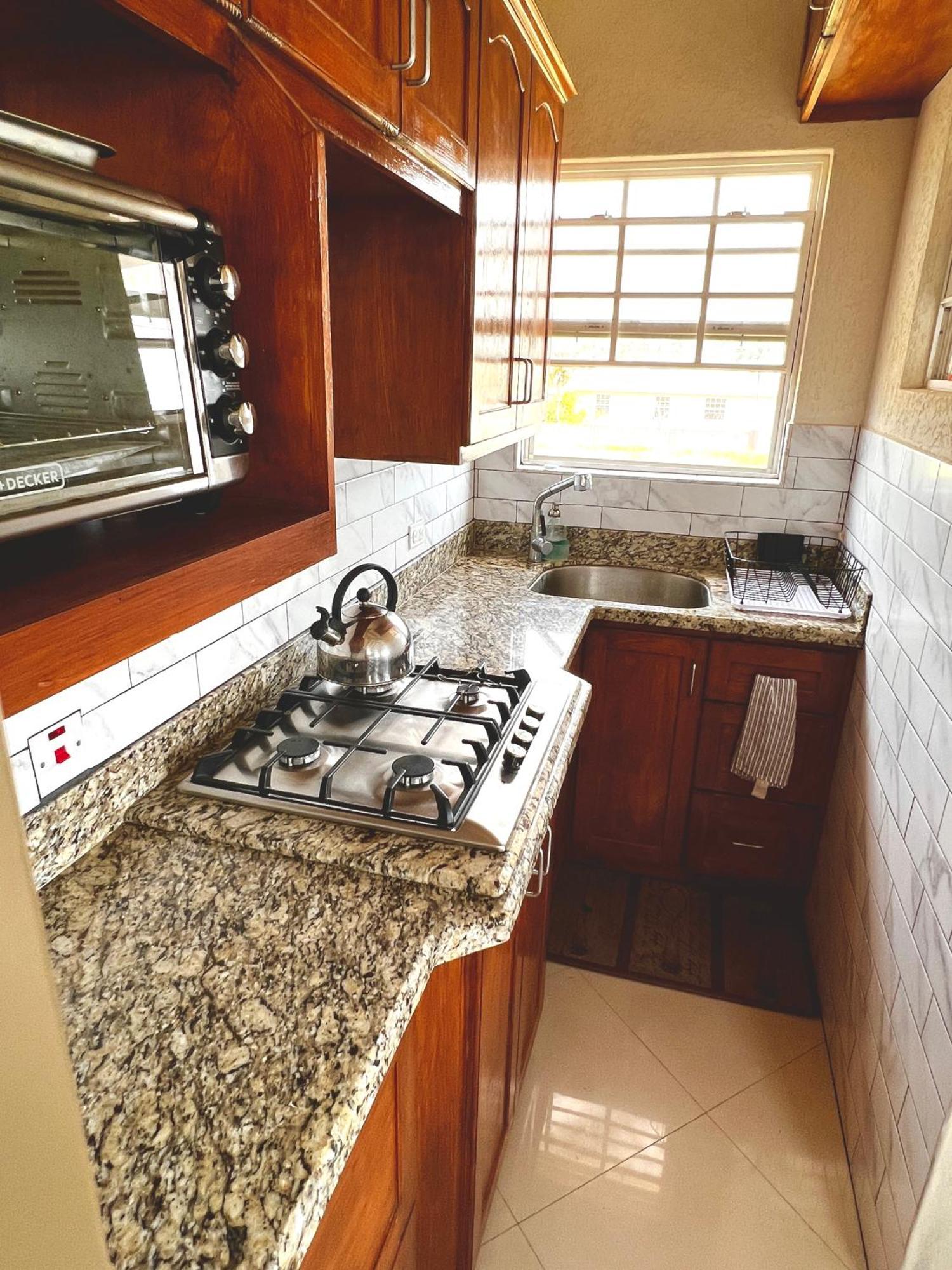 Cozy Modern Upstairs 2 Bed A/C Apt Near 2 Everything Saint Philip Exteriér fotografie
