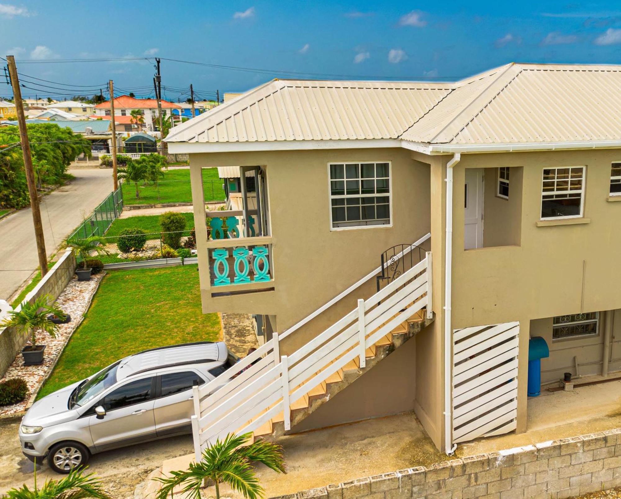 Cozy Modern Upstairs 2 Bed A/C Apt Near 2 Everything Saint Philip Exteriér fotografie
